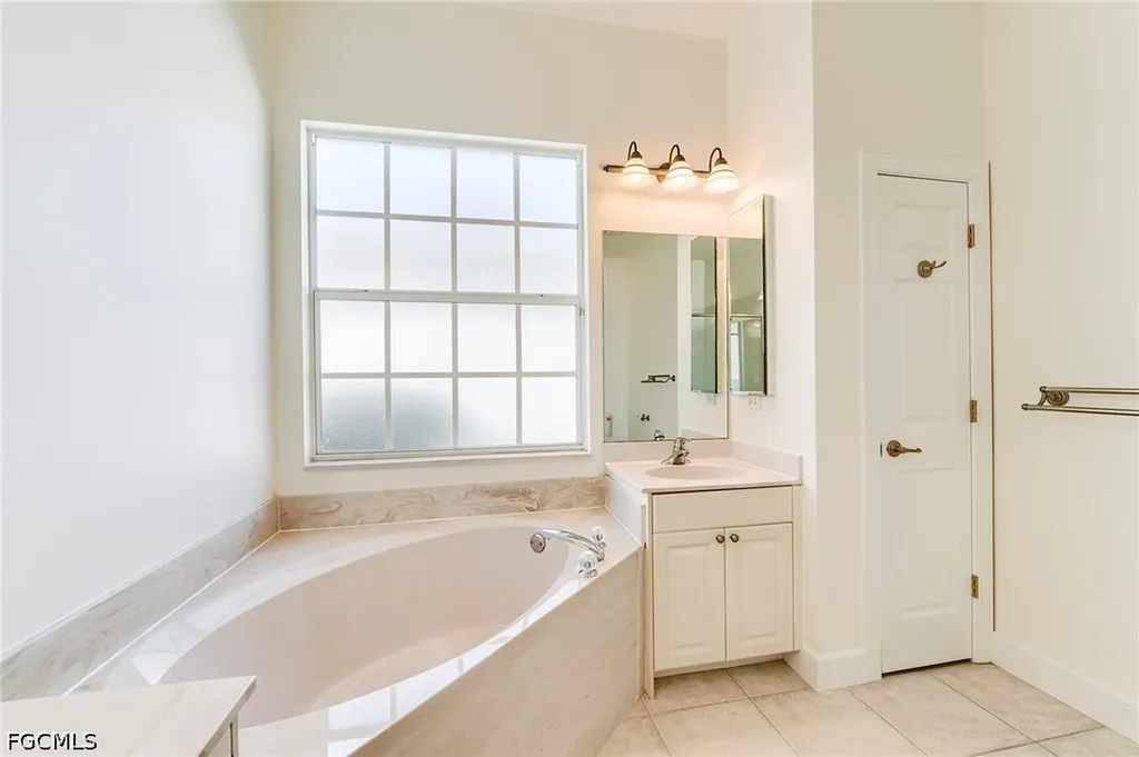 8916 Dartmoor Way Fort Myers FL 33908