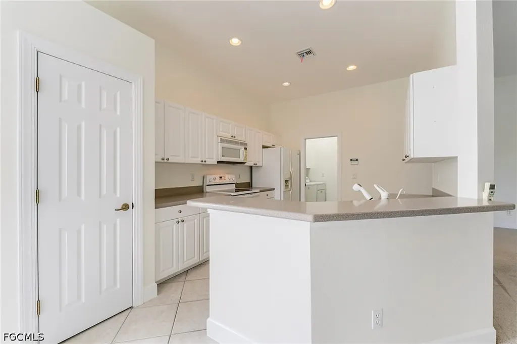 8916 Dartmoor Way Fort Myers FL 33908