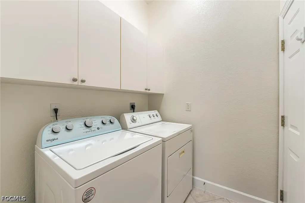 8916 Dartmoor Way Fort Myers FL 33908