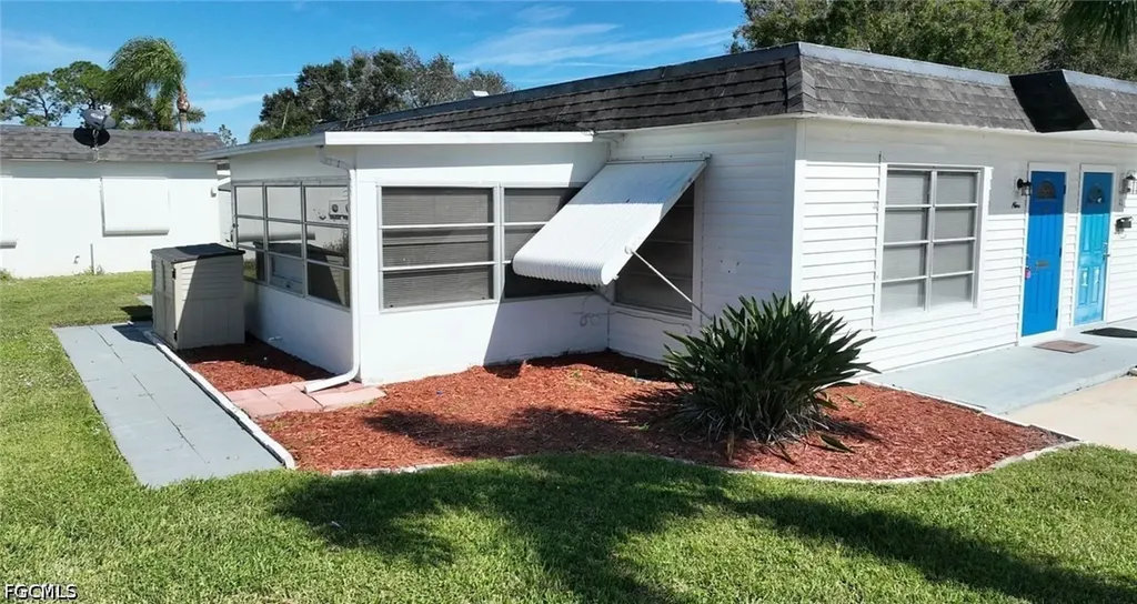 9 Hamlin Court Lehigh Acres FL 33936