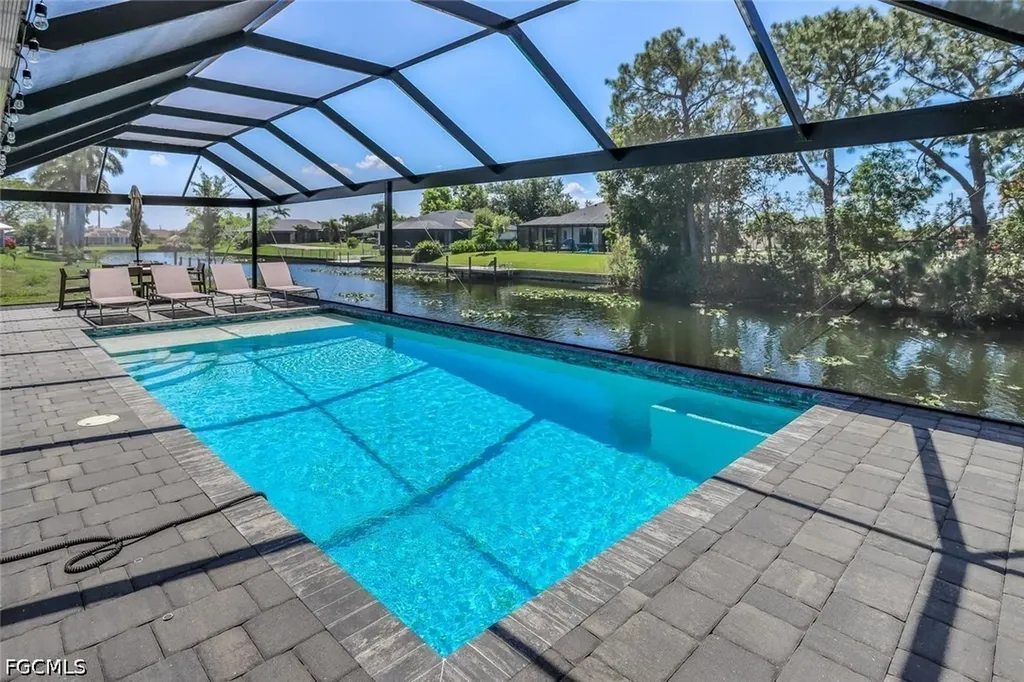 512 SW 15th Street Cape Coral FL 33991