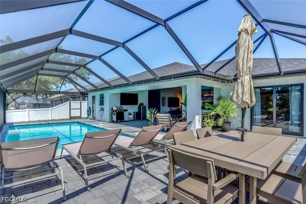 512 SW 15th Street Cape Coral FL 33991