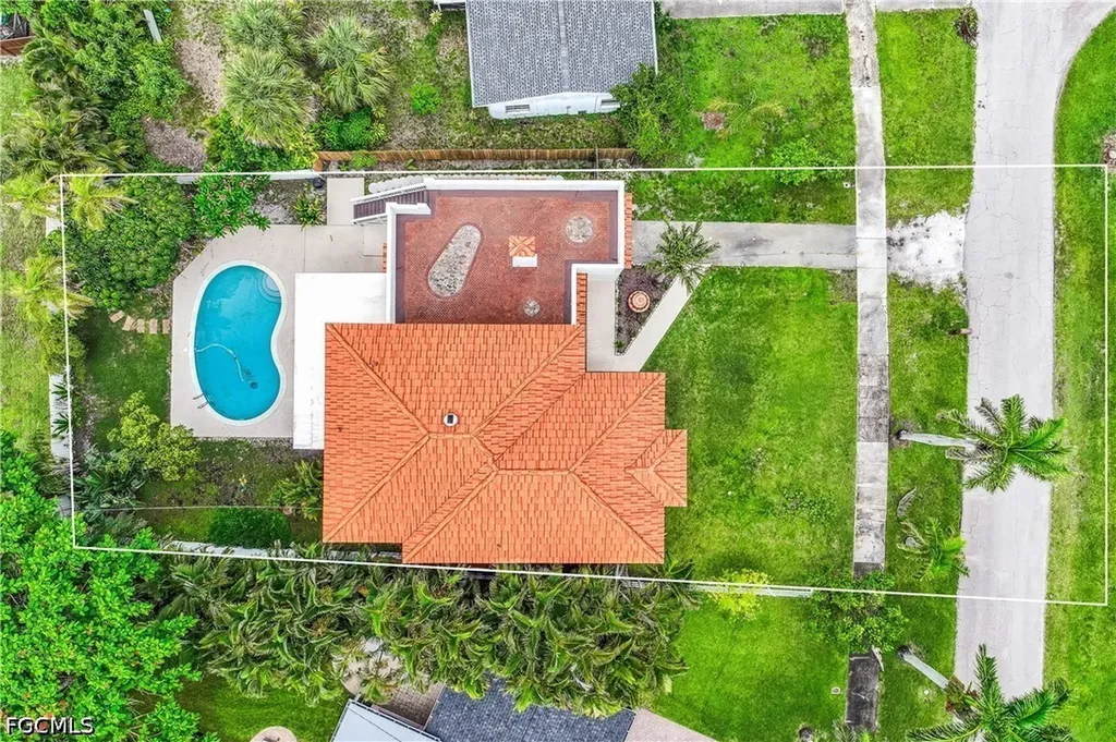 1358 Hopedale Drive Fort Myers FL 33919