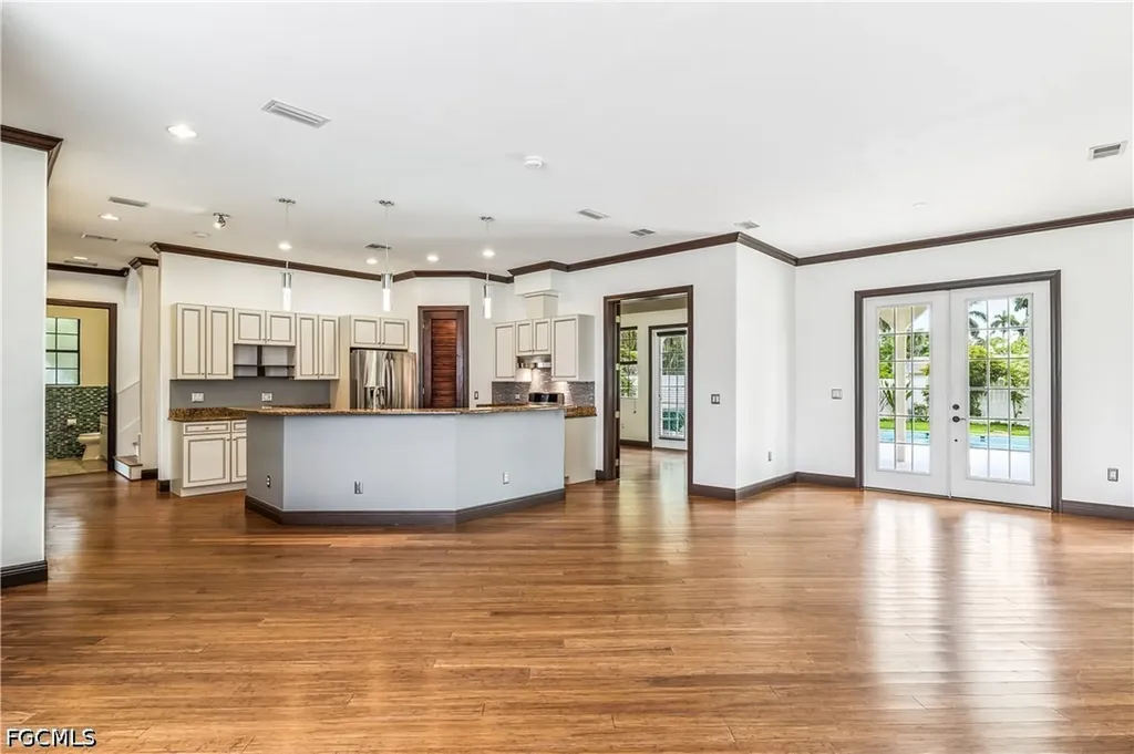 1358 Hopedale Drive Fort Myers FL 33919