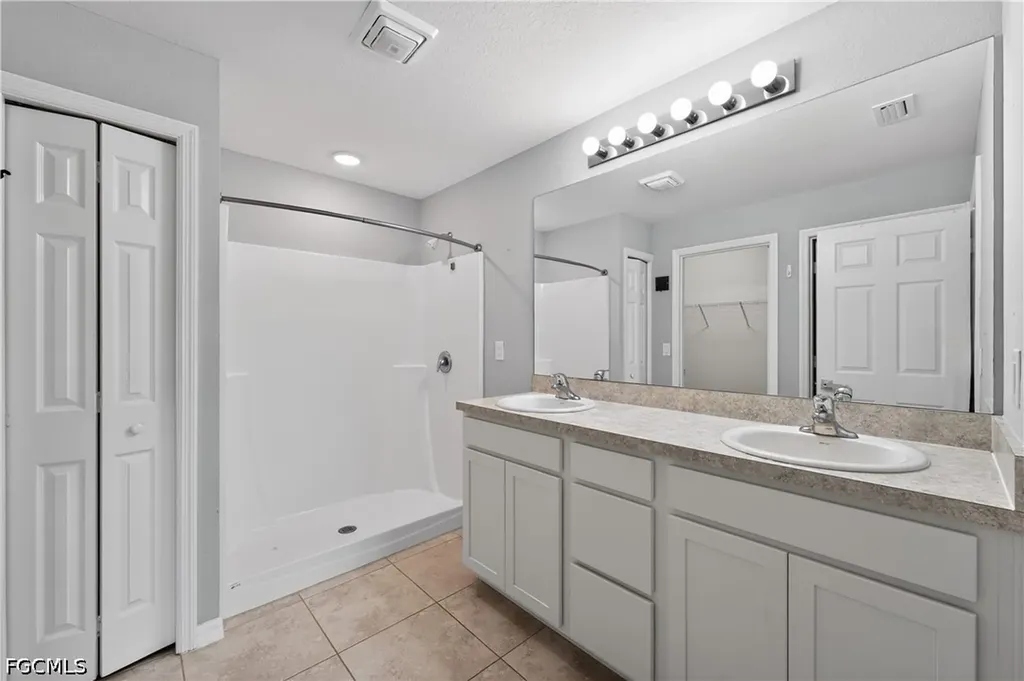 1716 NW 29th Street Cape Coral FL 33993