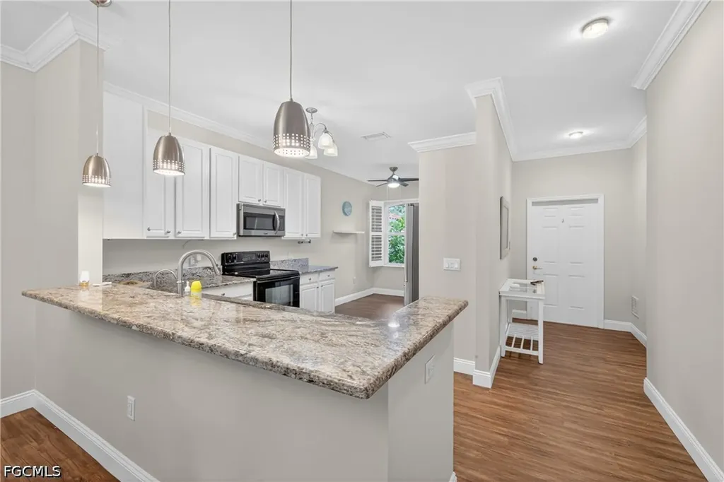14214 Manchester Drive Naples FL 34114