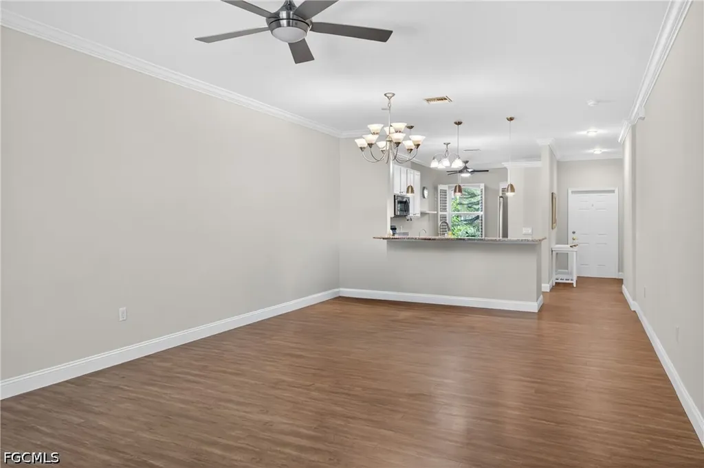 14214 Manchester Drive Naples FL 34114