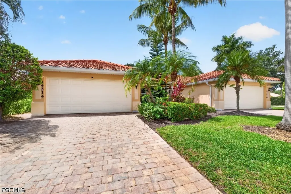 14214 Manchester Drive Naples FL 34114