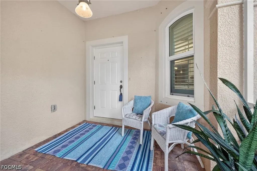 14214 Manchester Drive Naples FL 34114
