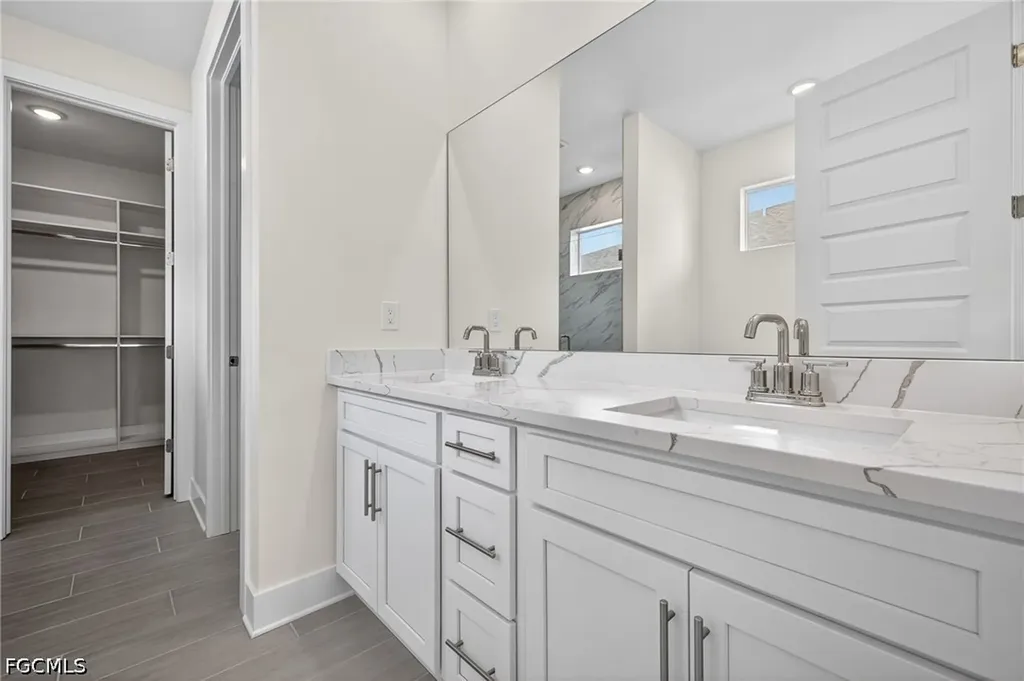 136 SW 12th Street Cape Coral FL 33991