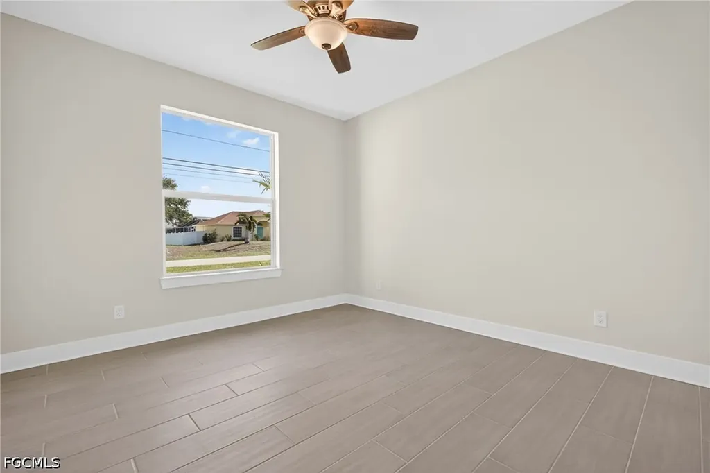 136 SW 12th Street Cape Coral FL 33991