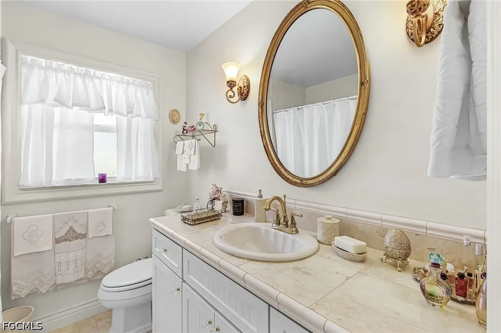 3021 SE 16th Place Cape Coral FL 33904