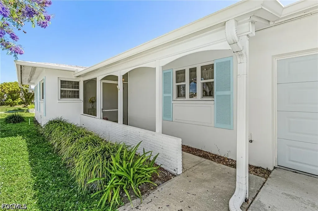 3021 SE 16th Place Cape Coral FL 33904