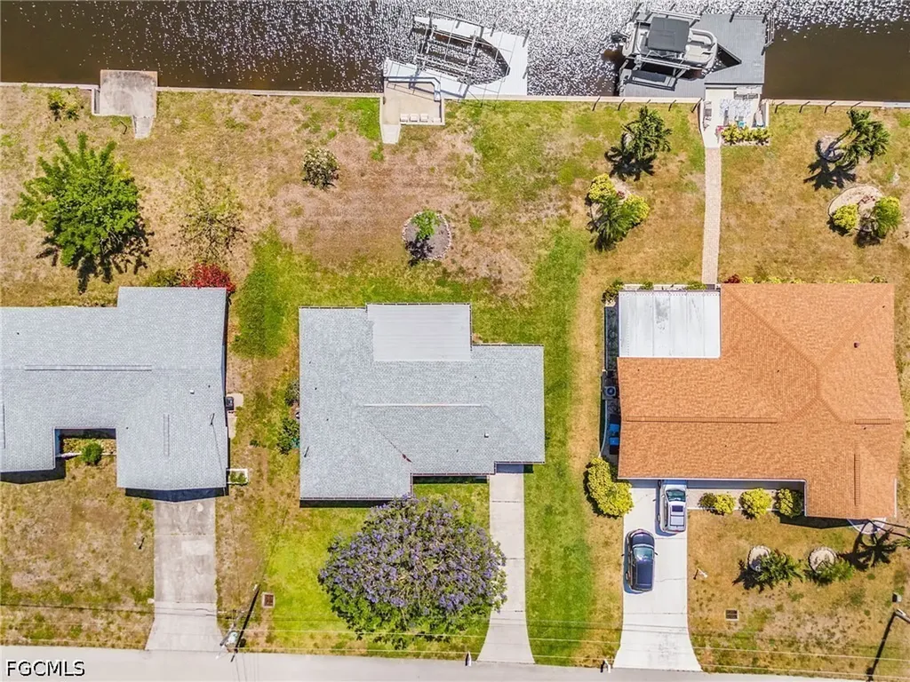 3021 SE 16th Place Cape Coral FL 33904