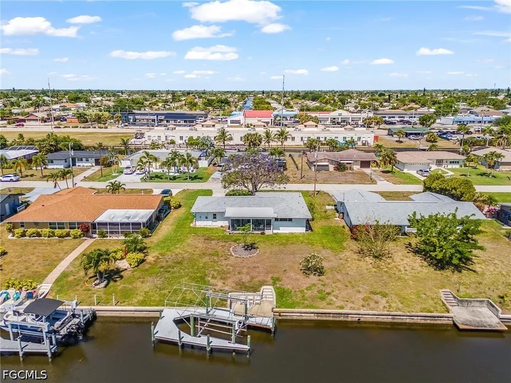 3021 SE 16th Place Cape Coral FL 33904