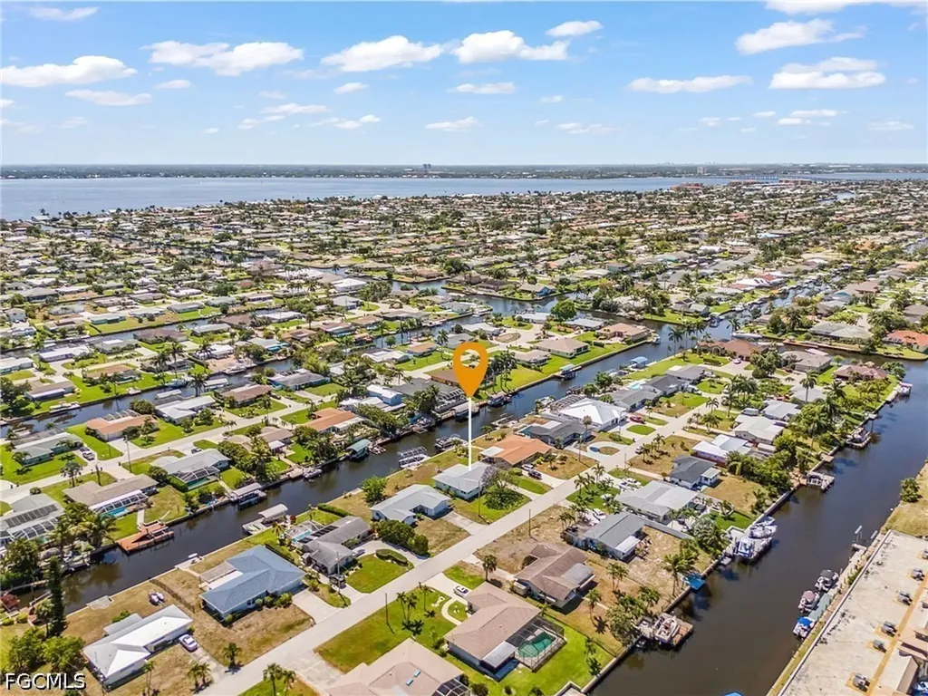 3021 SE 16th Place Cape Coral FL 33904