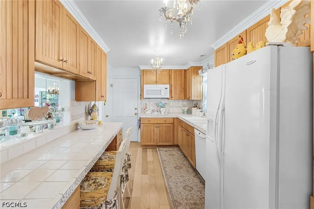 3021 SE 16th Place Cape Coral FL 33904