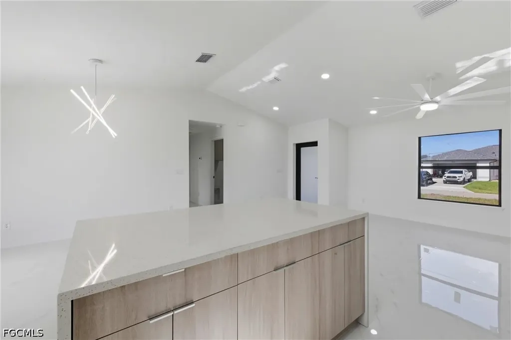 1906 NE 16th Place Cape Coral FL 33909