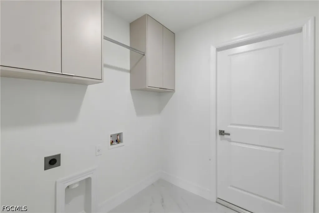 1906 NE 16th Place Cape Coral FL 33909