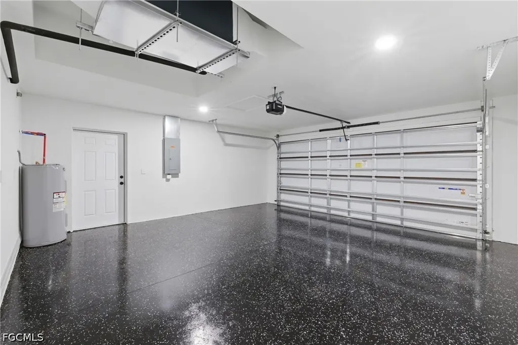 1906 NE 16th Place Cape Coral FL 33909