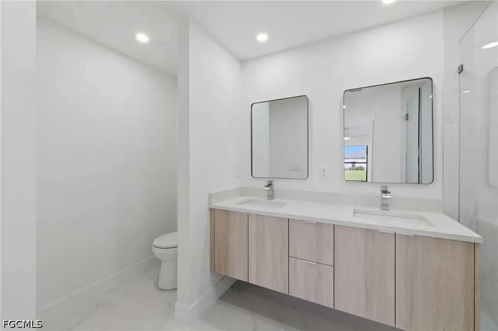 1906 NE 16th Place Cape Coral FL 33909