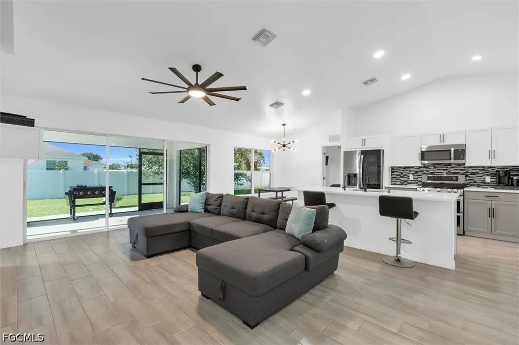 2830 Tropicana Parkway W Cape Coral FL 33993