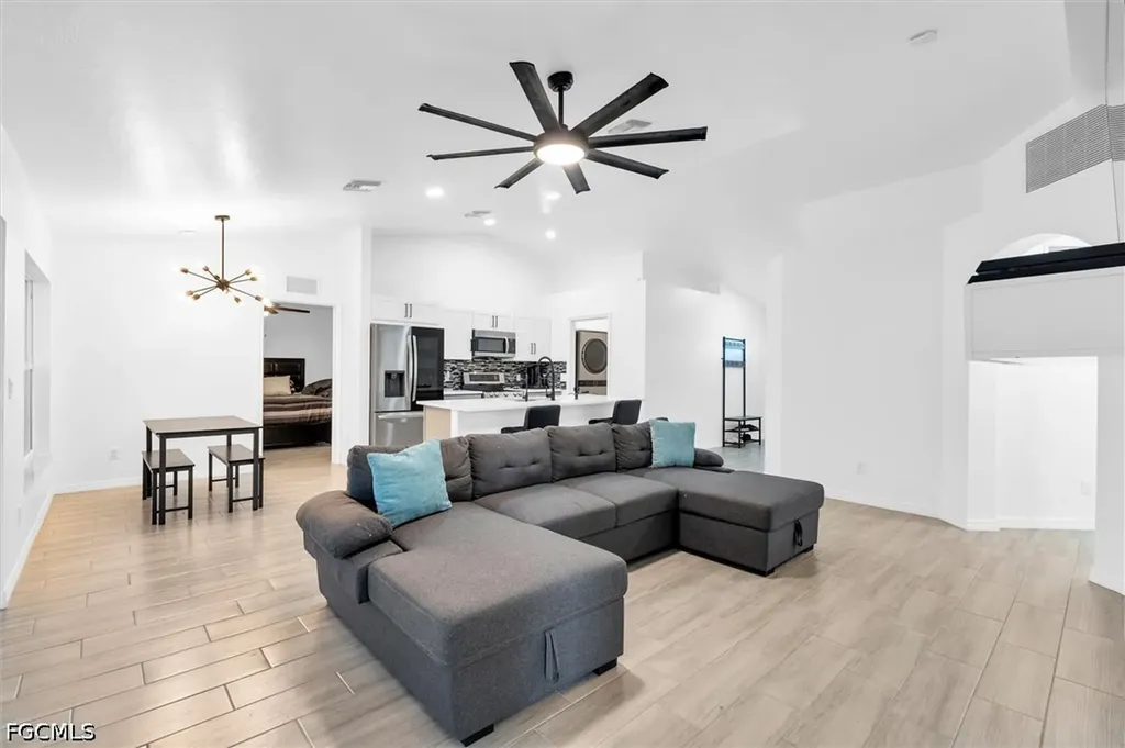2830 Tropicana Parkway W Cape Coral FL 33993