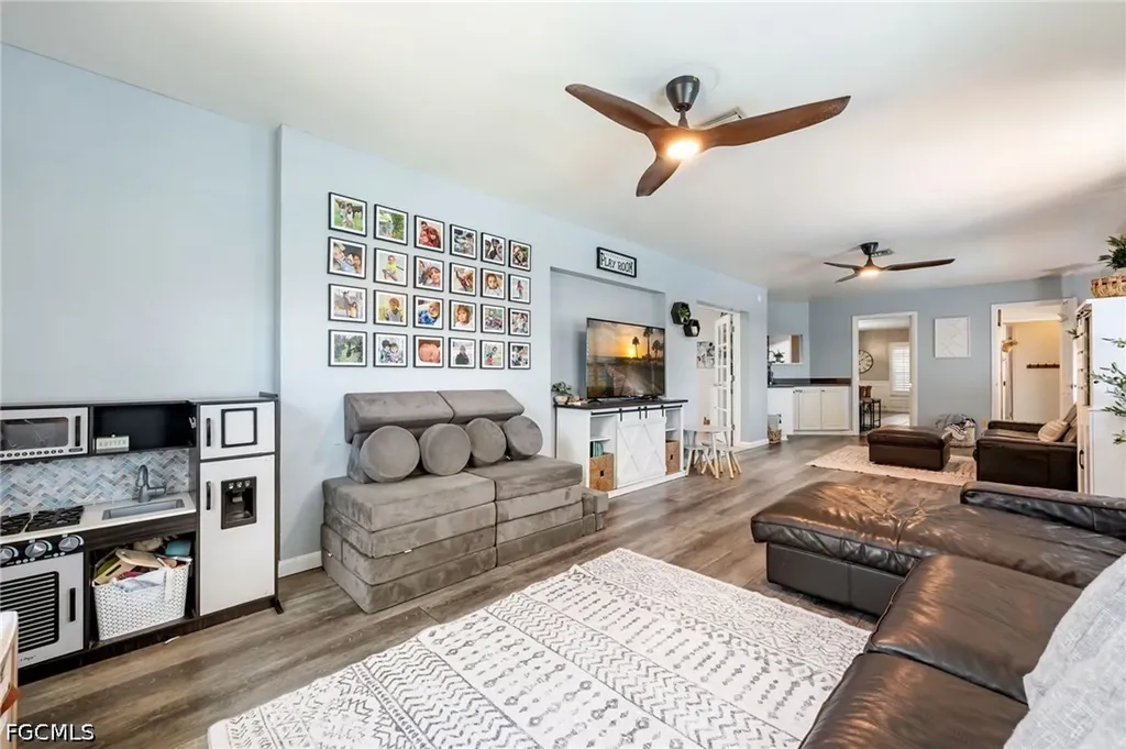 5060 Melaluca Drive Fort Myers FL 33905