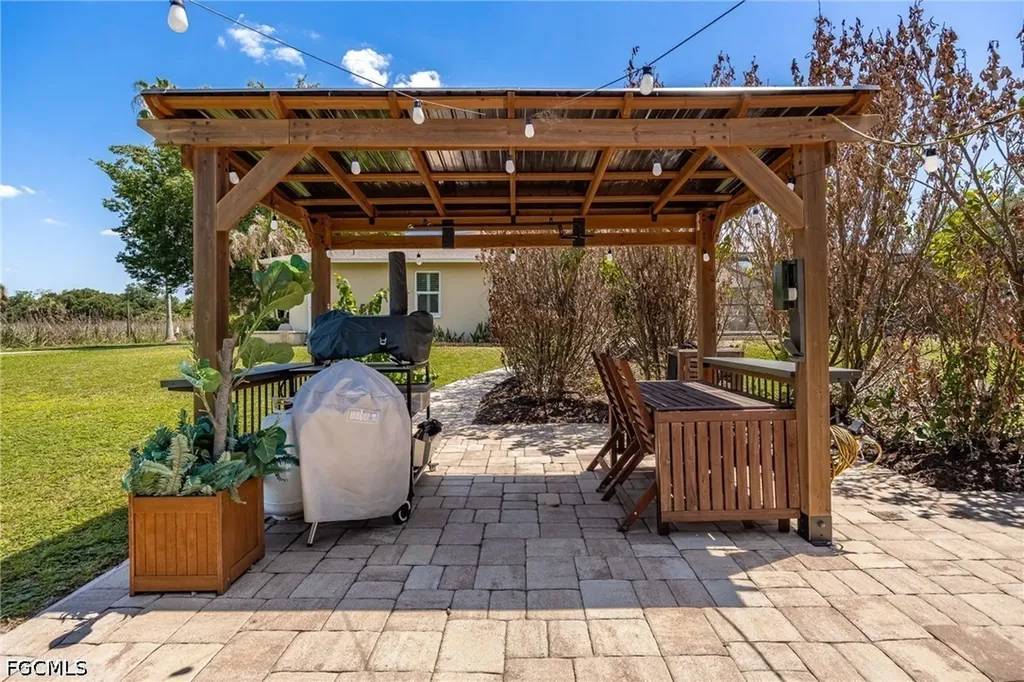 5060 Melaluca Drive Fort Myers FL 33905