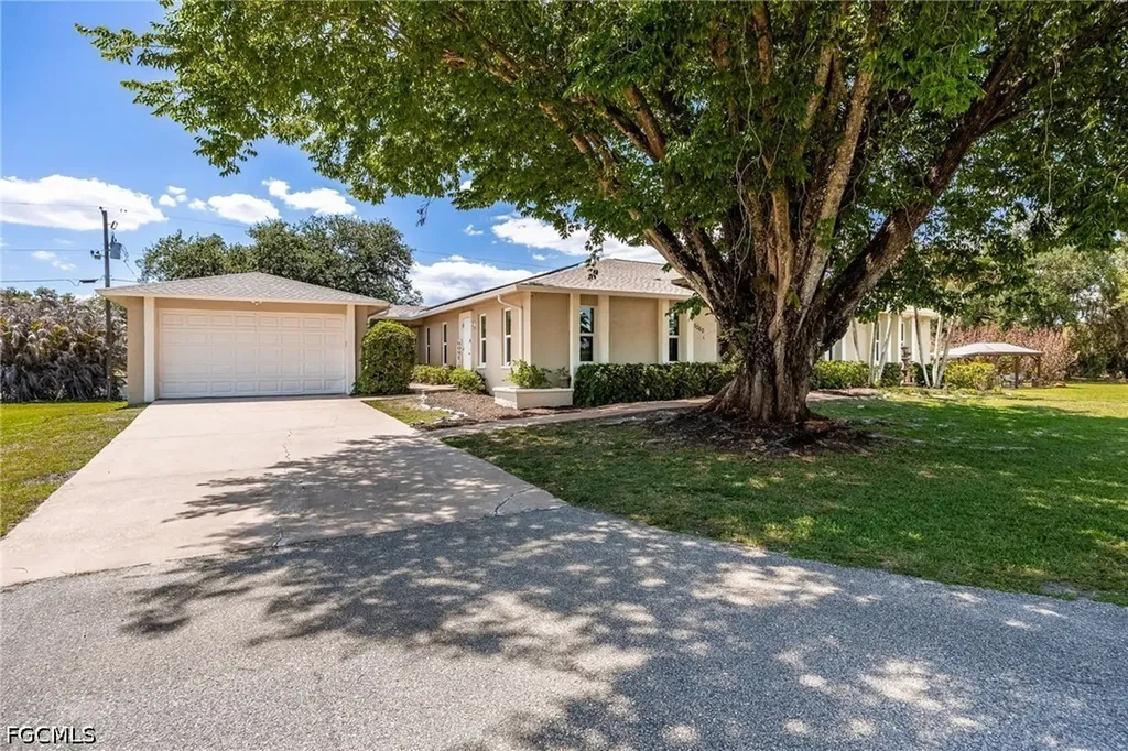 5060 Melaluca Drive Fort Myers FL 33905