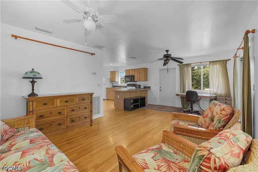 7322 Hibiscus Avenue Bokeelia FL 33922