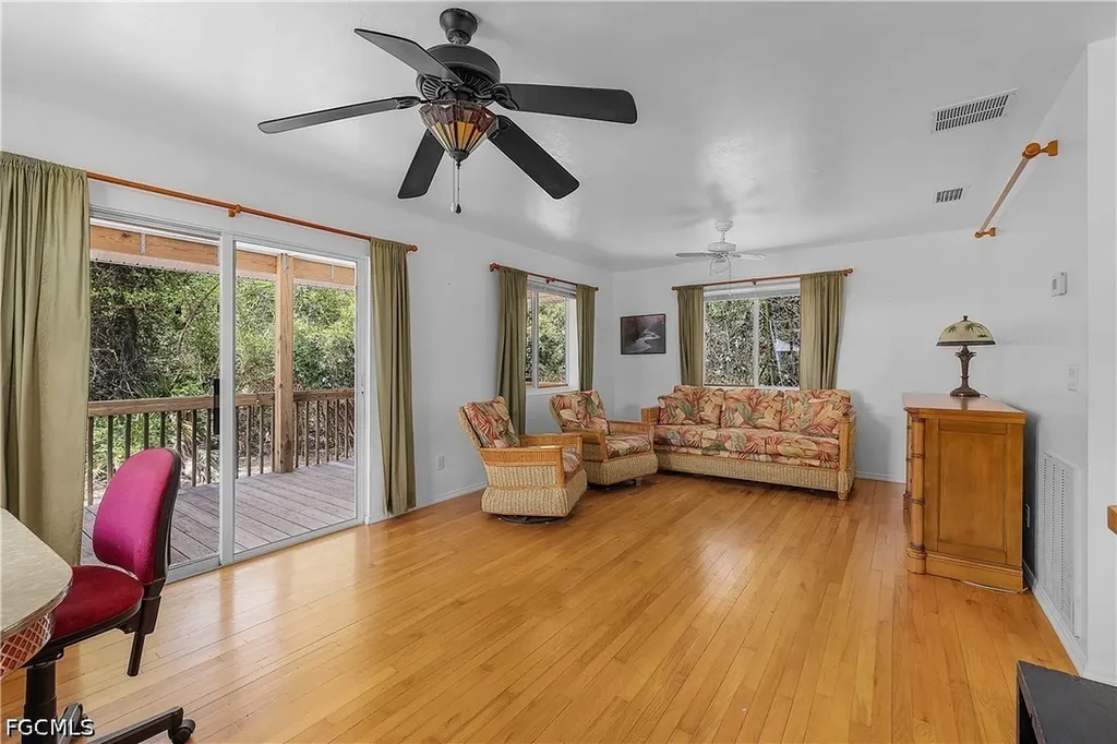 7322 Hibiscus Avenue Bokeelia FL 33922