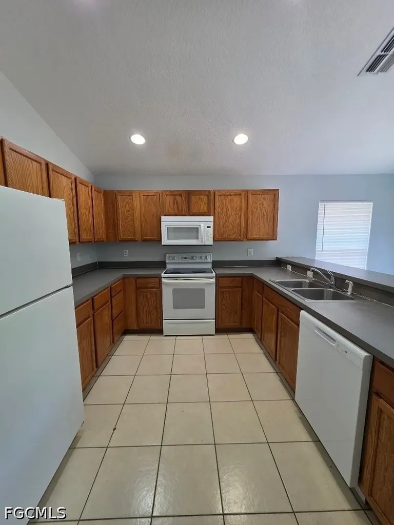 332 Rogen Street Lehigh Acres FL 33972