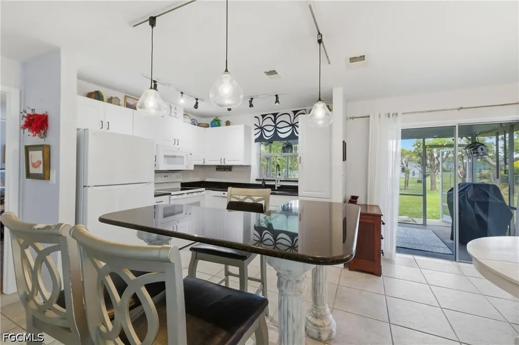 4329 SW 1st Place Cape Coral FL 33914