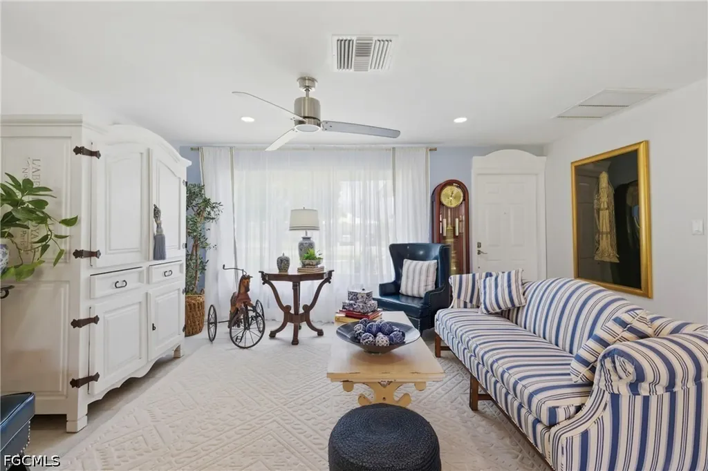 4329 SW 1st Place Cape Coral FL 33914