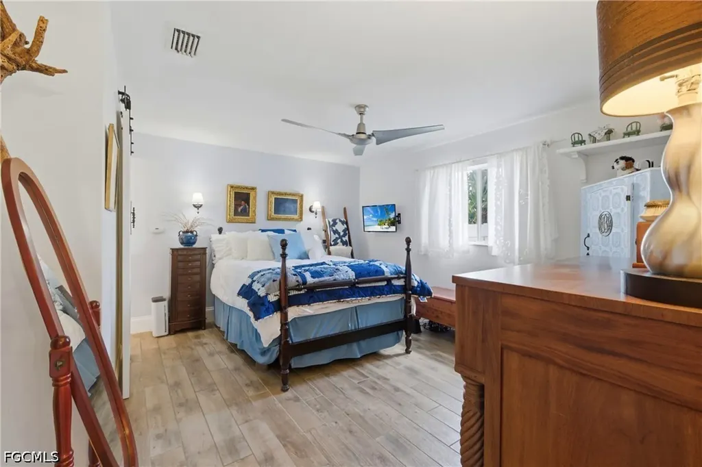 4329 SW 1st Place Cape Coral FL 33914