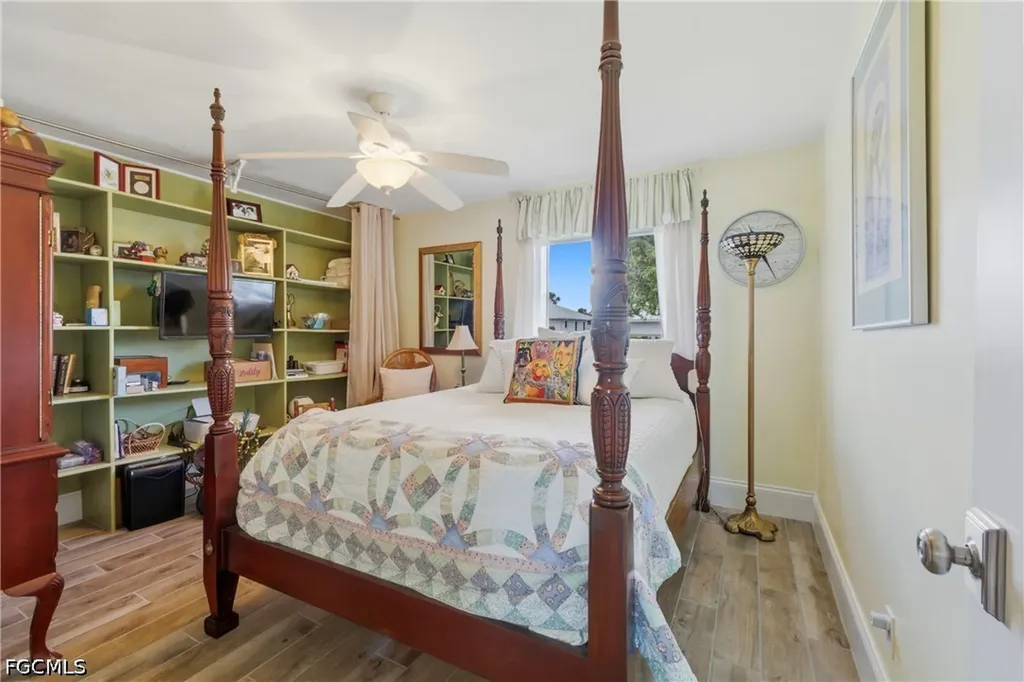 4329 SW 1st Place Cape Coral FL 33914