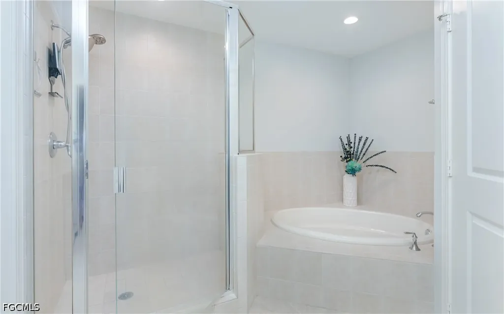 5781 Cape Harbour Drive Cape Coral FL 33914