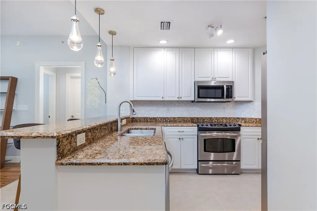 5781 Cape Harbour Drive Cape Coral FL 33914