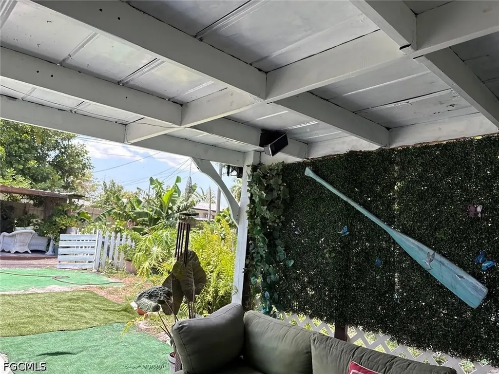 2702 SE 17th Place Cape Coral FL 33904