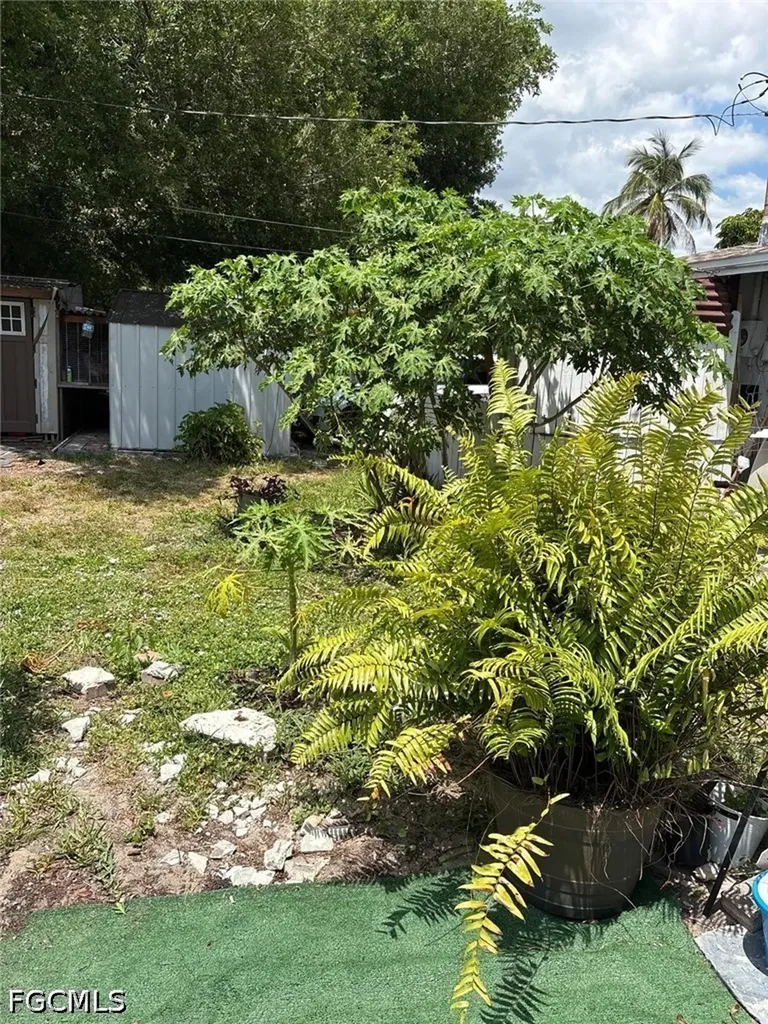 2702 SE 17th Place Cape Coral FL 33904