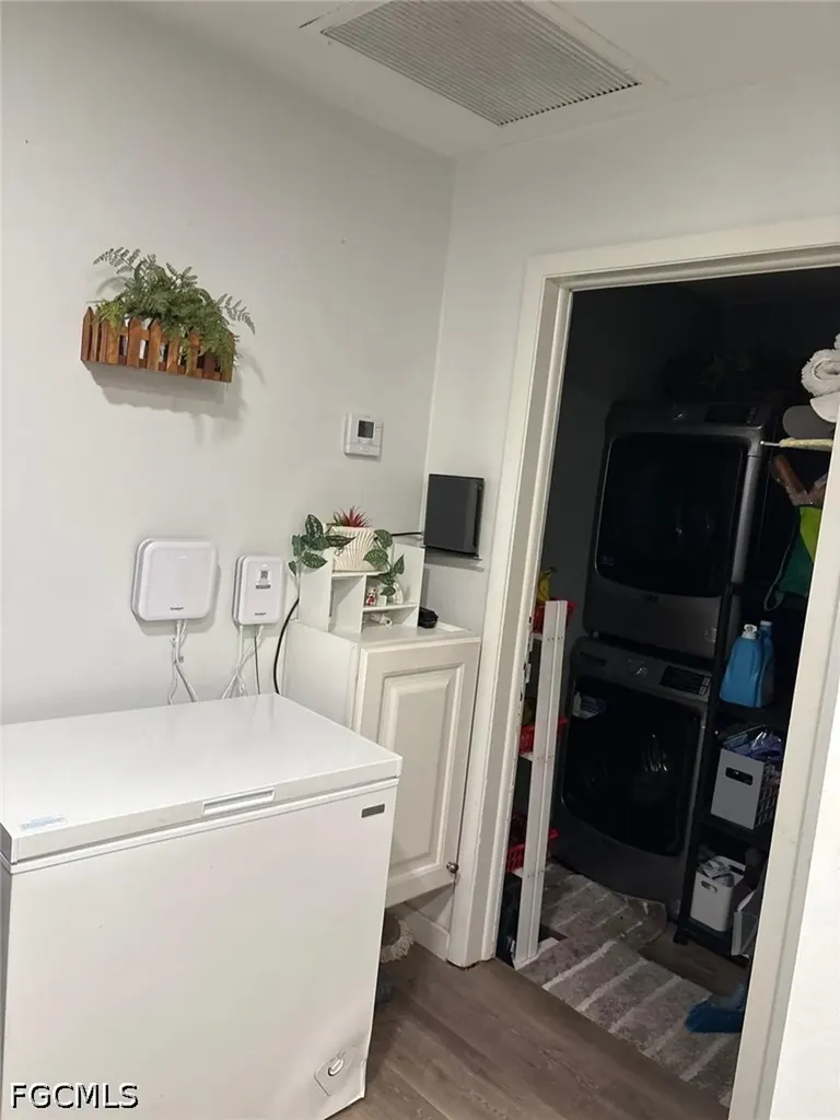 2702 SE 17th Place Cape Coral FL 33904