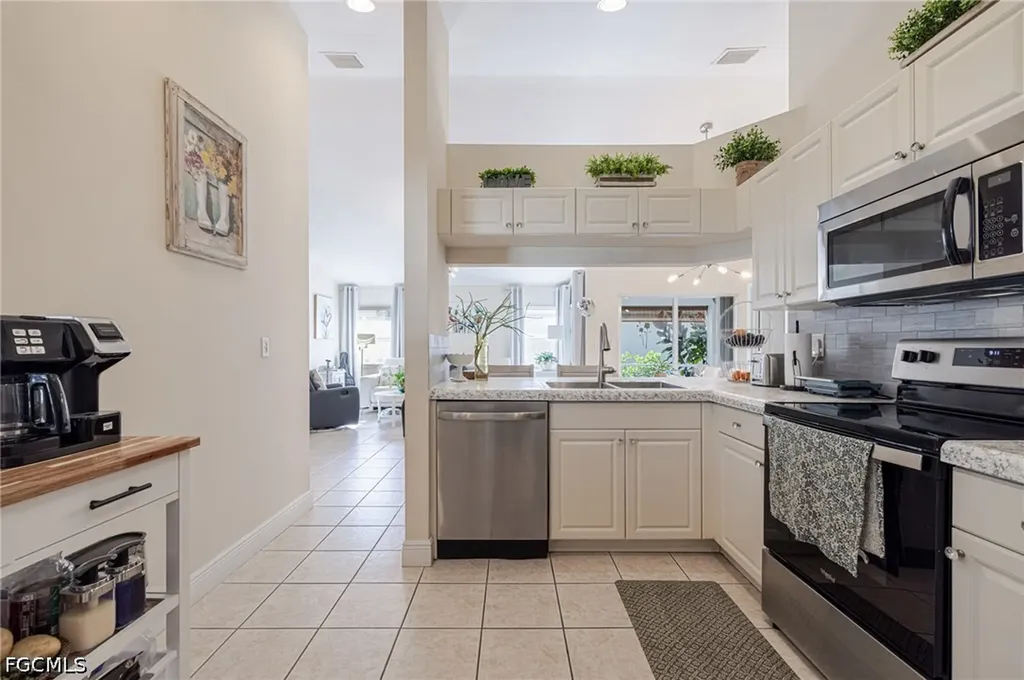 2305 Summersweet Drive Alva FL 33920