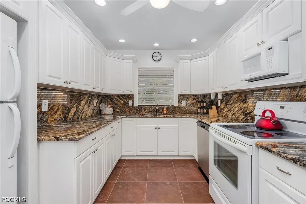 1120 SE 46th Street Cape Coral FL 33904