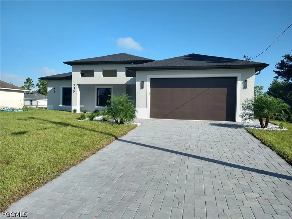 715 Long Island Street E Lehigh Acres FL 33974-5955