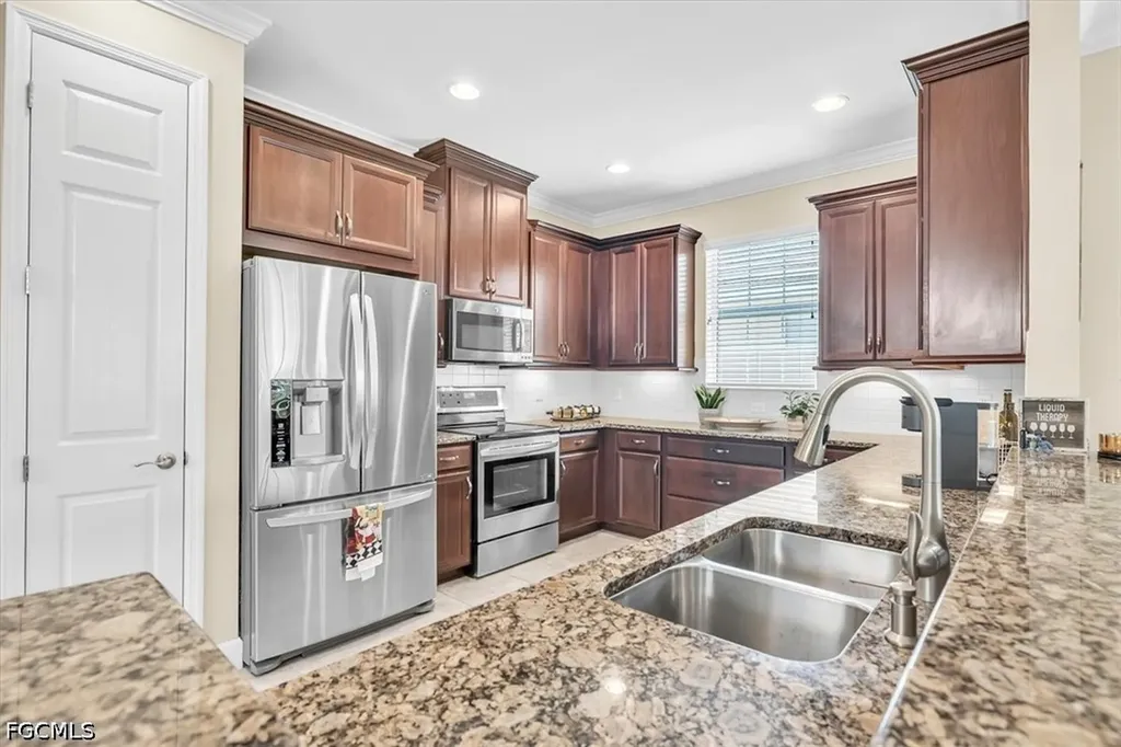2615 Vareo Court Cape Coral FL 33991