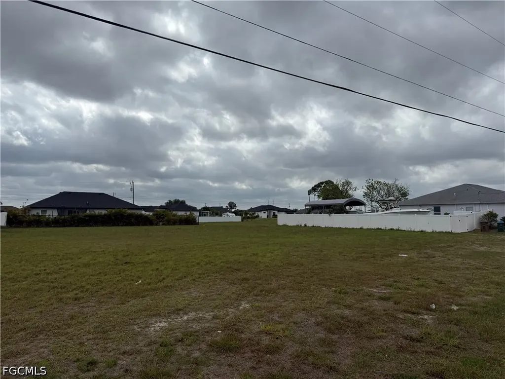 2515 Nelson Road N Cape Coral FL 33993