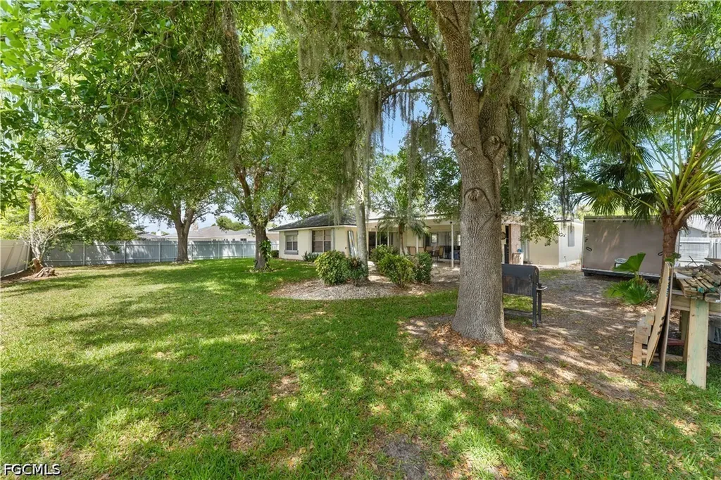 1216 E 3rd Street Lehigh Acres FL 33936