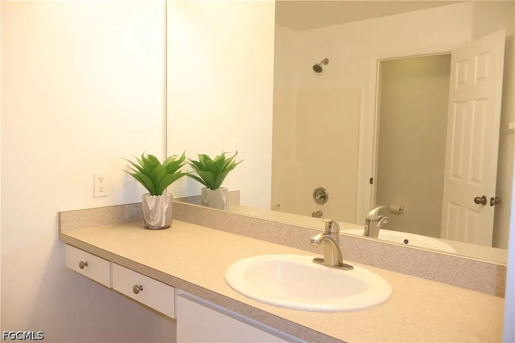 1632 SW 18th Street Cape Coral FL 33991