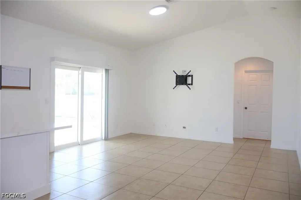 1632 SW 18th Street Cape Coral FL 33991